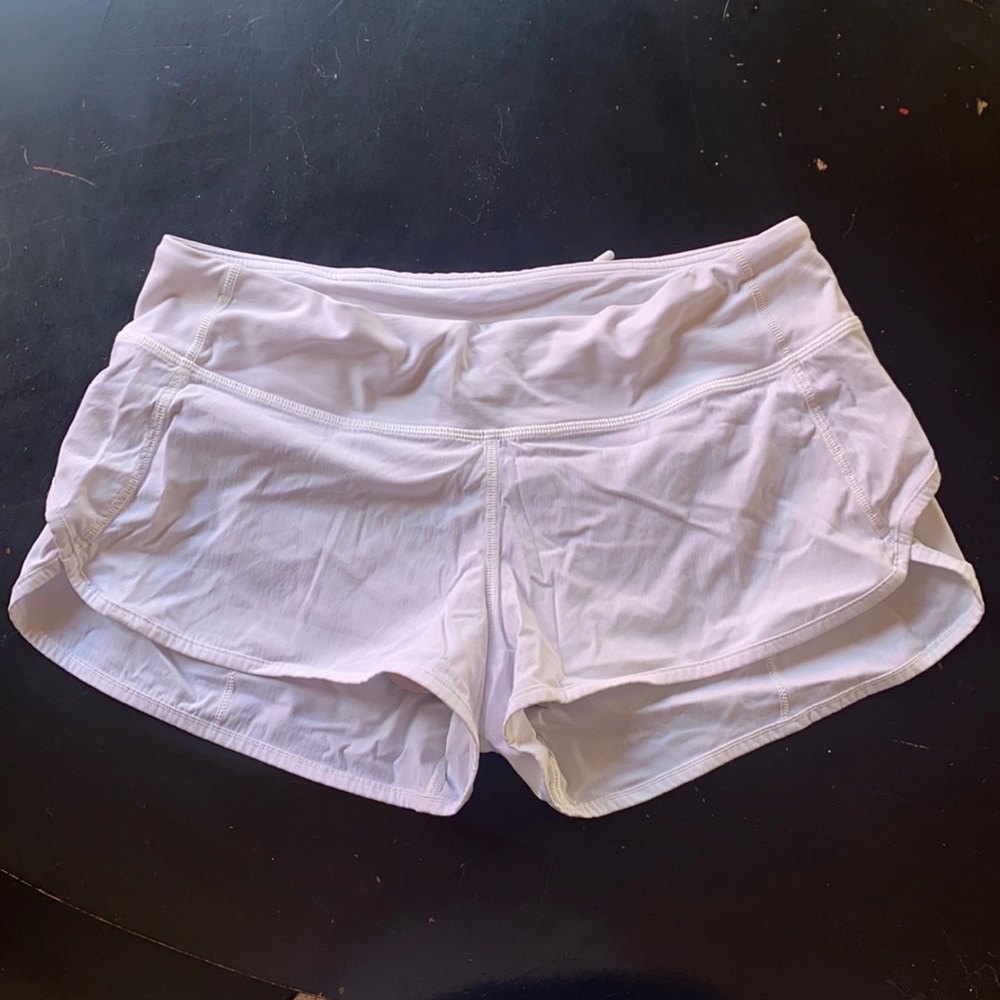 Lululemon Speed up short size 6 White